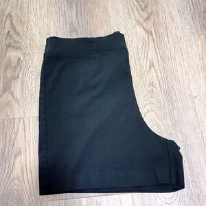 Briggs Women's Shorts, Size L (12-14), Black